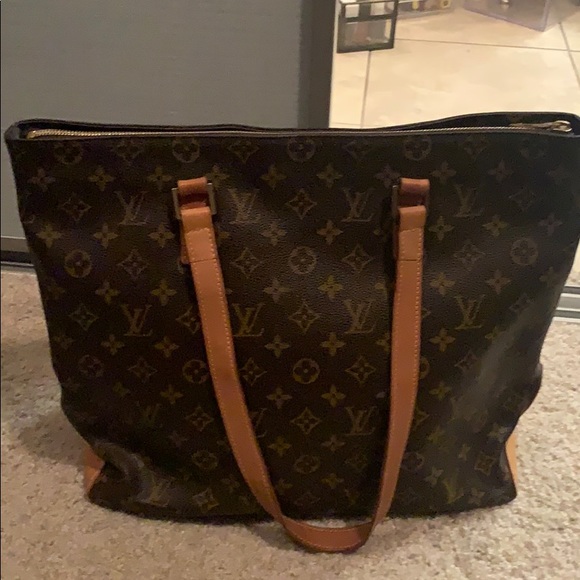 Louis Vuitton Handbags - Louis Vuitton cabbas mezzo